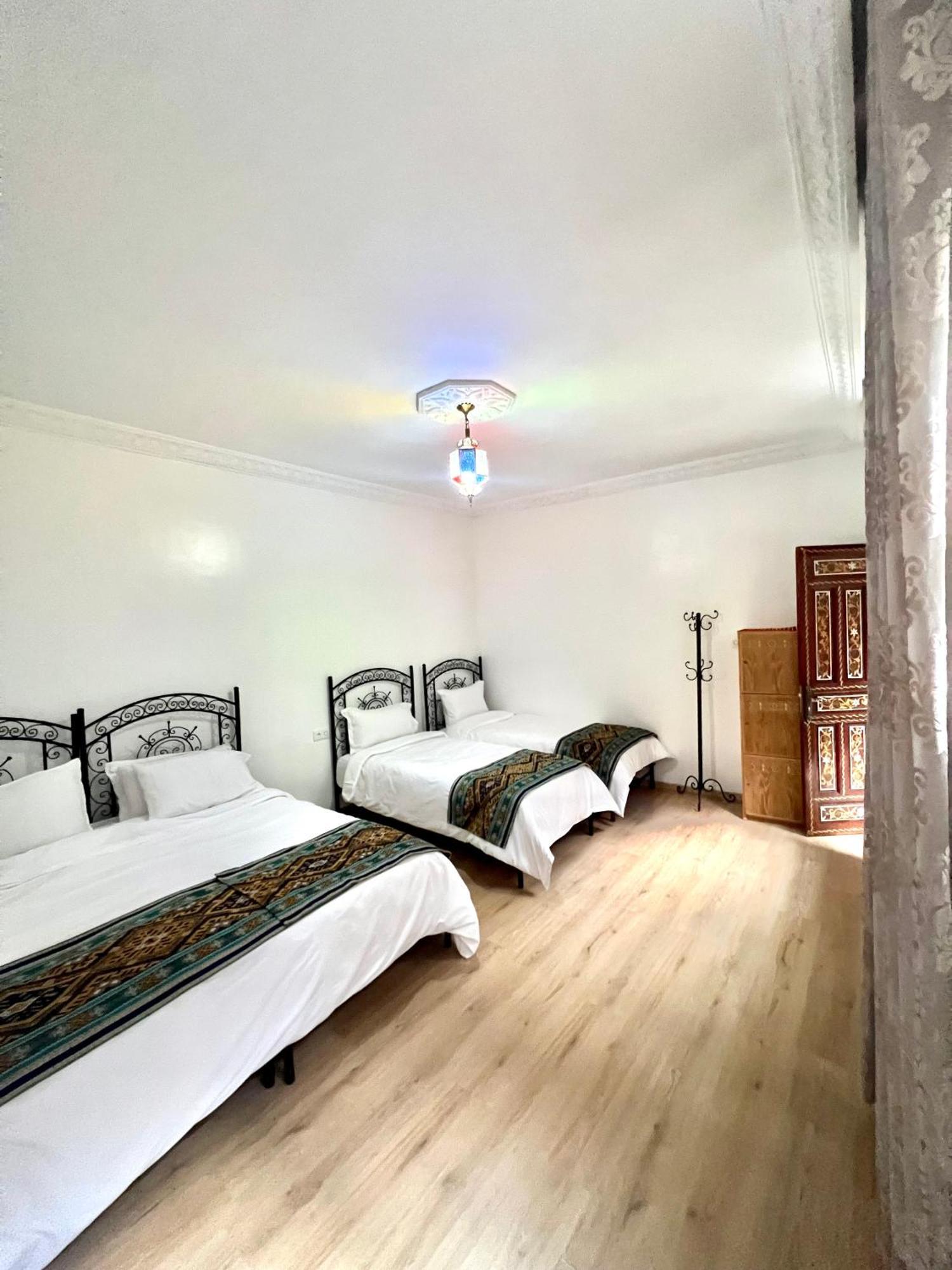 Riad El Wazania Rabat Esterno foto