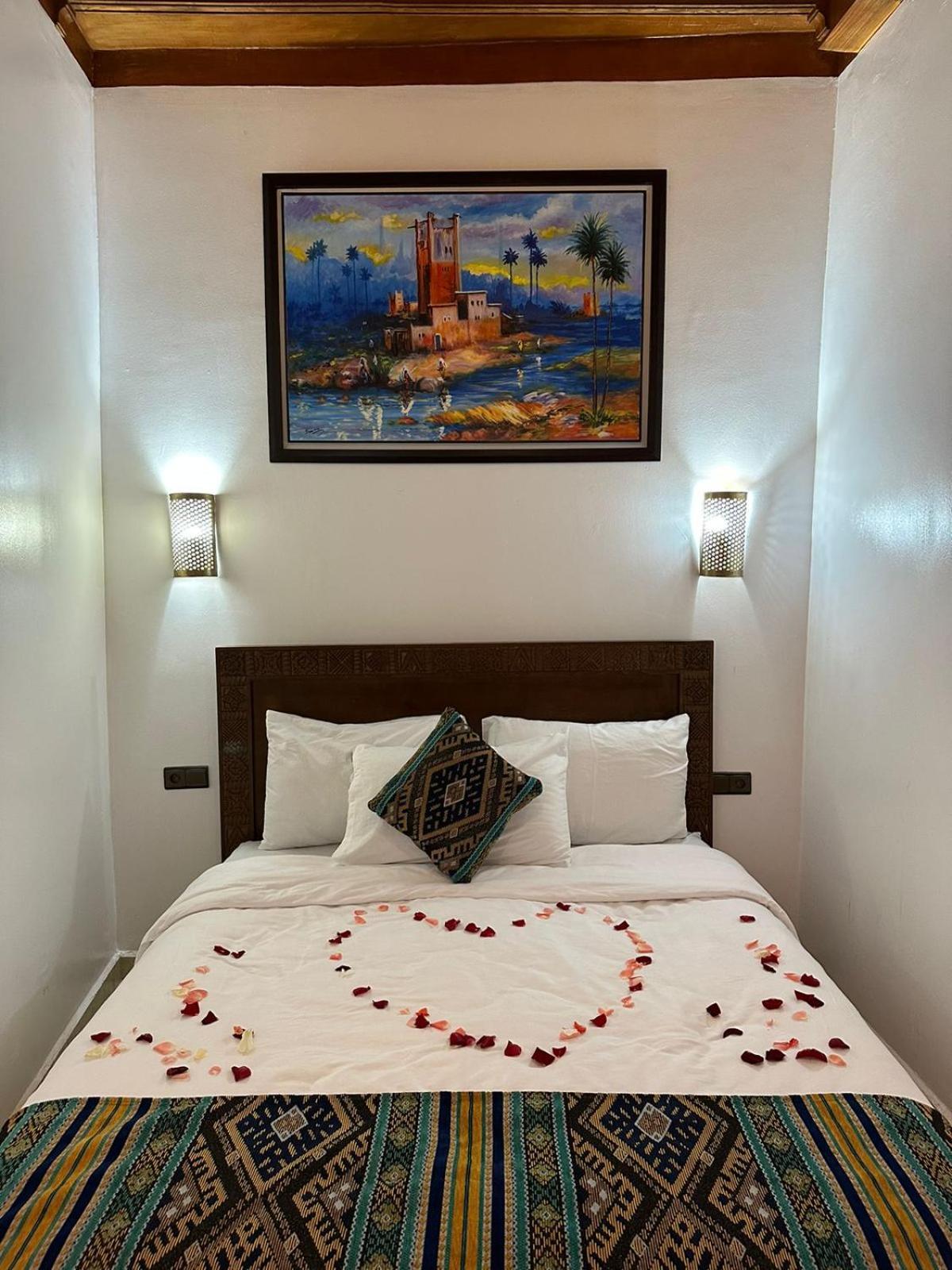 Riad El Wazania Rabat Esterno foto